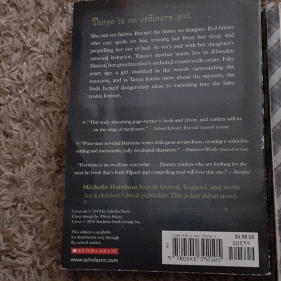 Books - Picture 5 of 7